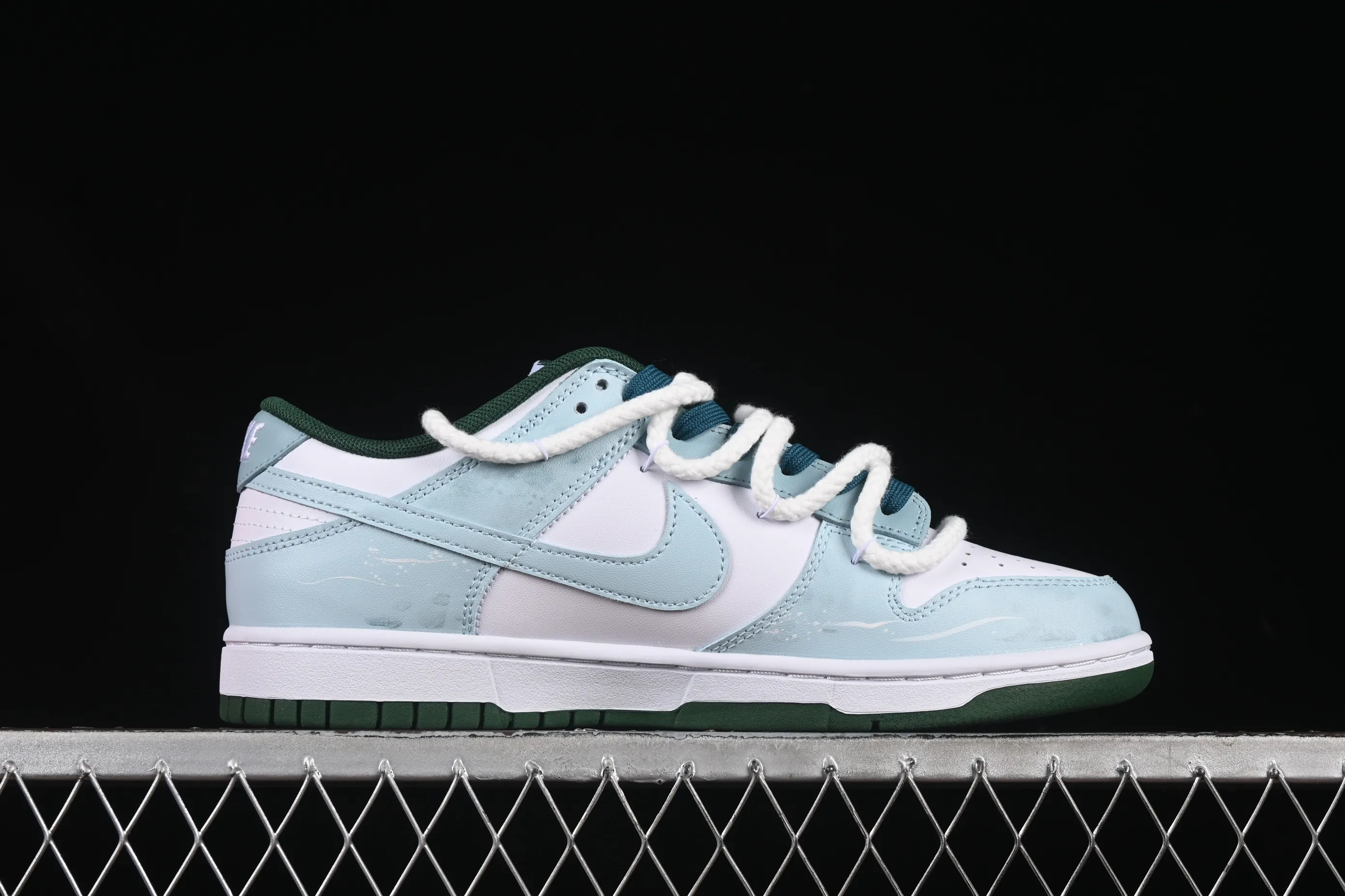 All categories Nk SB Dunk Series Nk SB Dunk Low High-end customized low-top sneakers Nike Dunk Low Spirit Snake Xiangrui Advanced deconstruction rendering white blue low-top casual sneakers DD1391-101